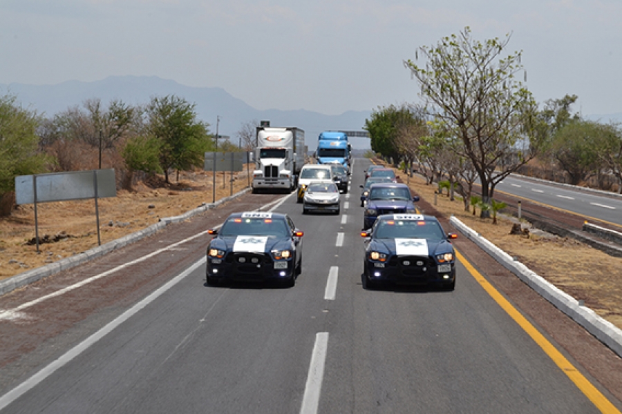 Más de ocho mil federales vigilarán carreteras en Semana Santa