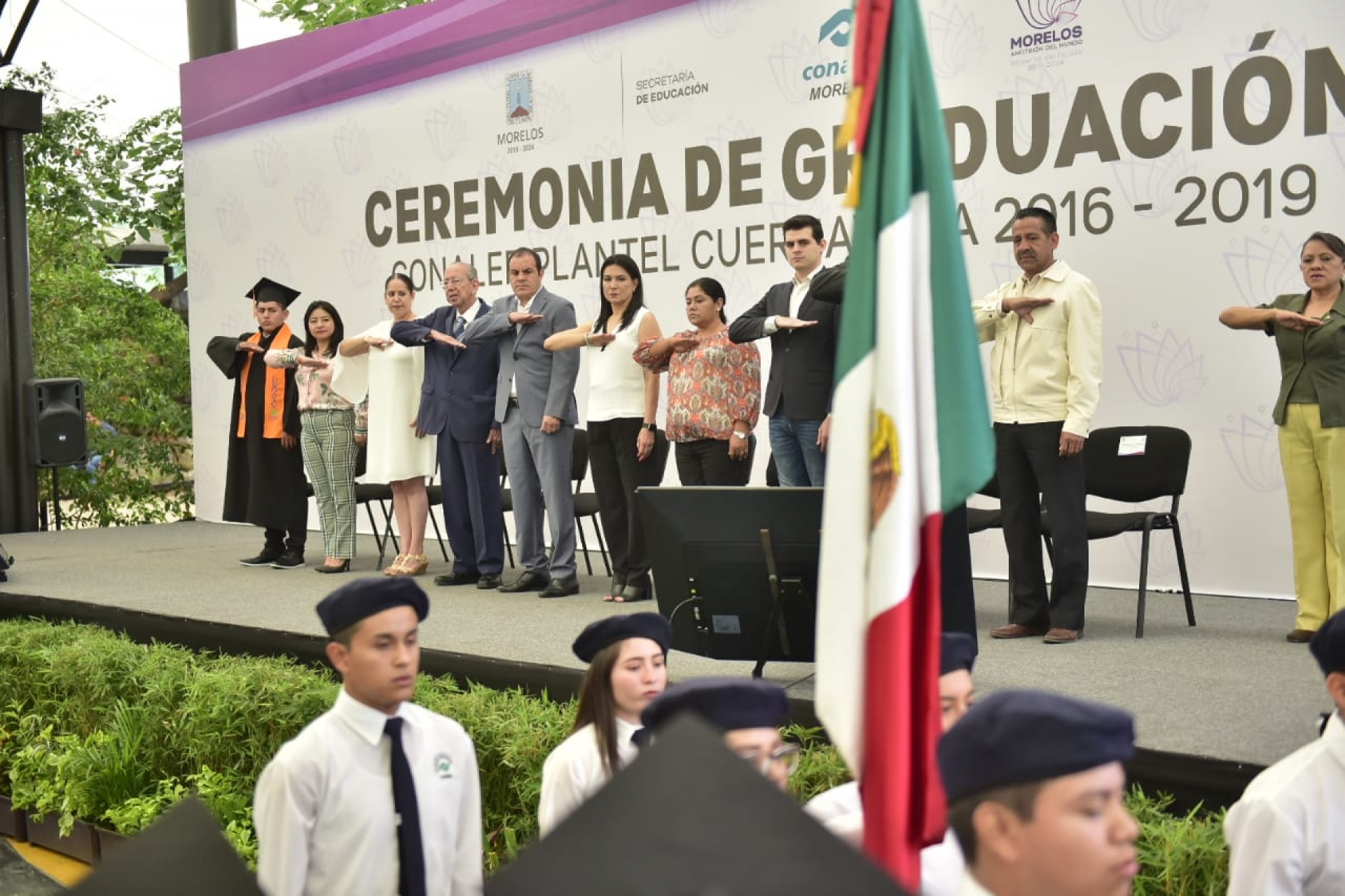 Preside gobernador ceremonia de graduación de Conalep Cuernavaca