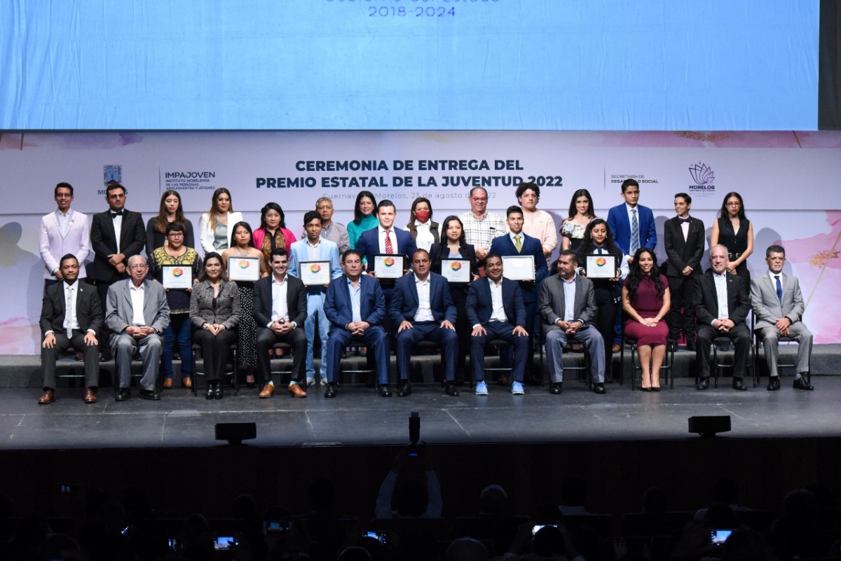Entrega Cuauhtémoc Blanco 'Premio Estatal de la Juventud 2022'