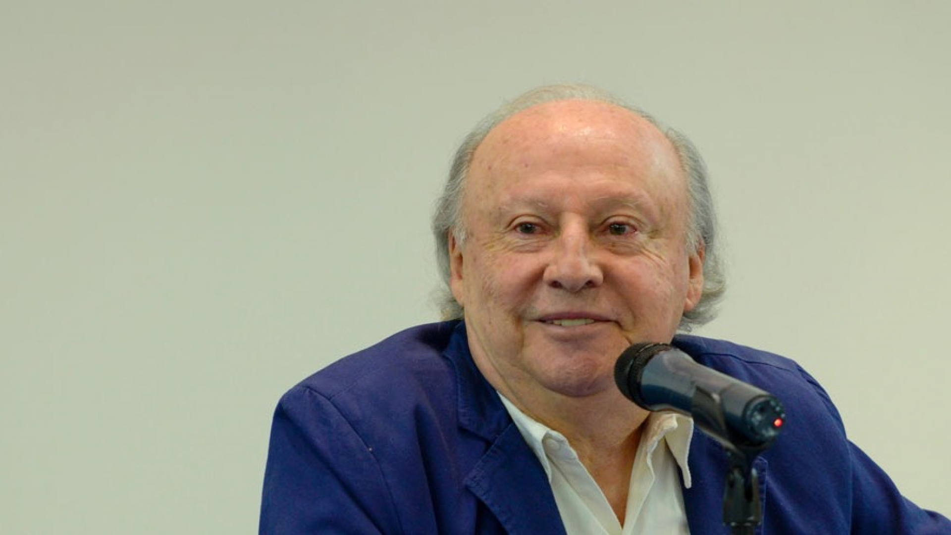 Víctor Manuel Toledo será el nuevo titular de la Semarnat, anuncia AMLO