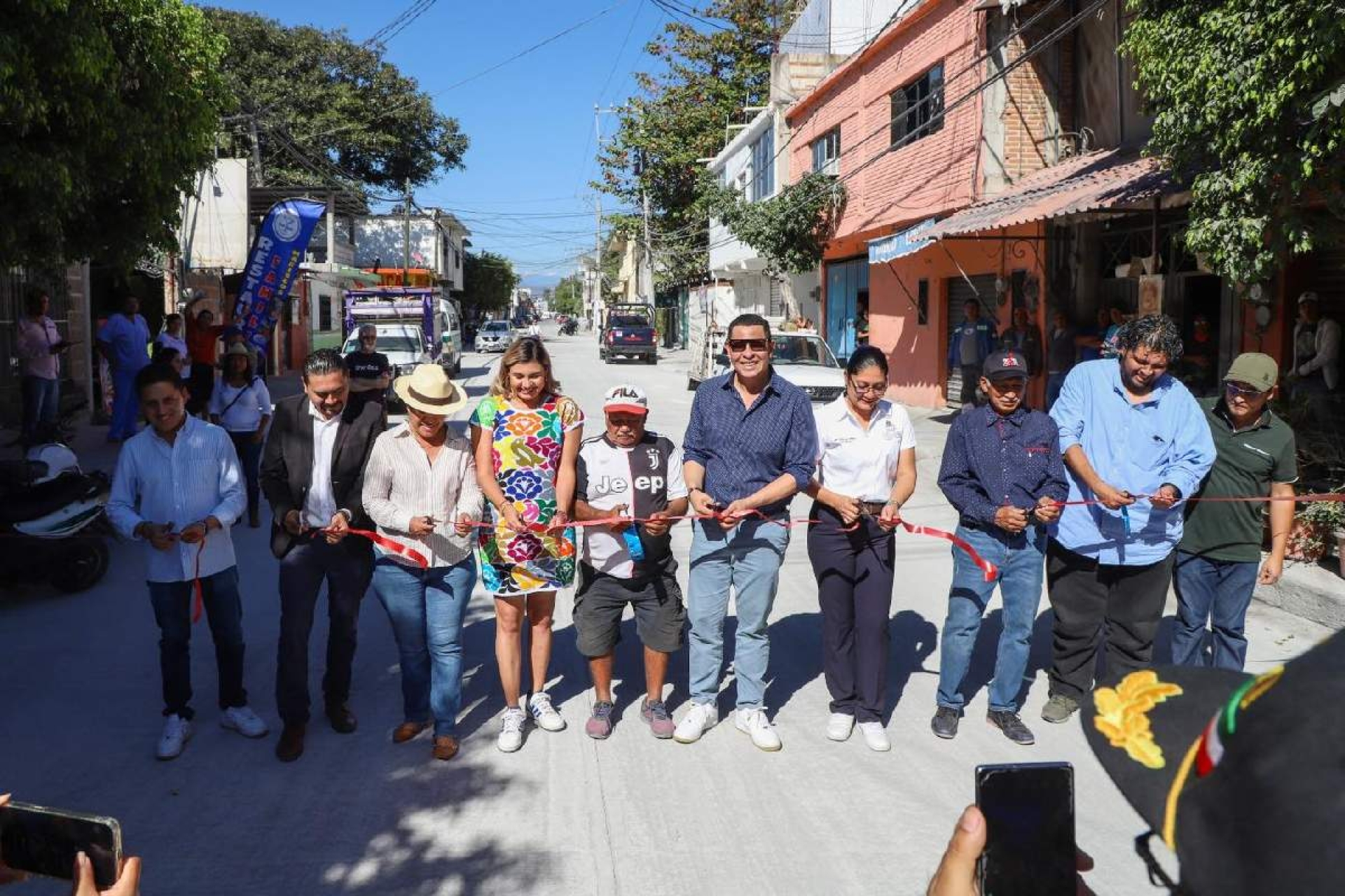 Inauguran segunda etapa de pavimentación en calle del primer cuadro de Jojutla