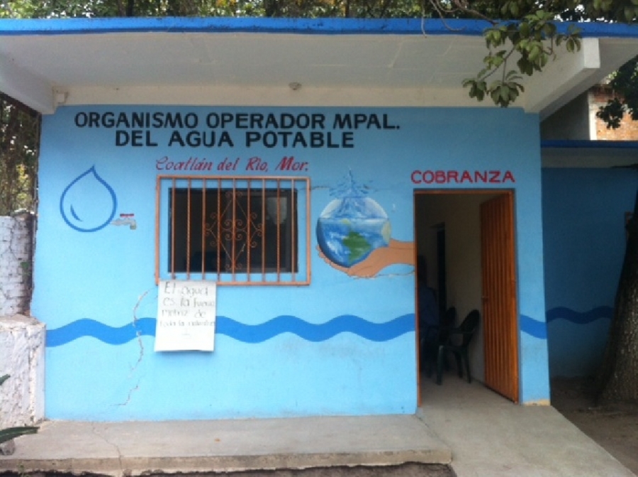 Registra un 60% de morosidad el sistema de agua potable de Coatlán del Río