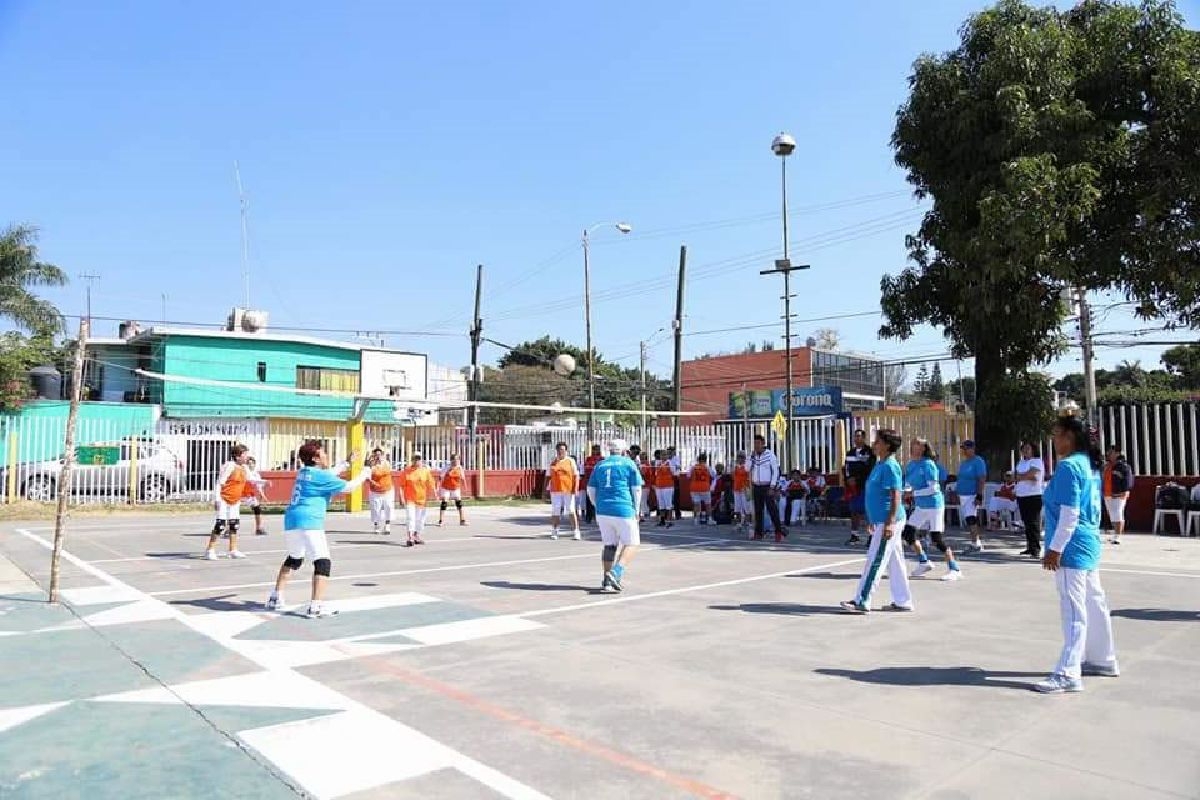 Presente Axochiapan en los XVIII Juegos Estatales Deportivos y Culturales del Adulto Mayor