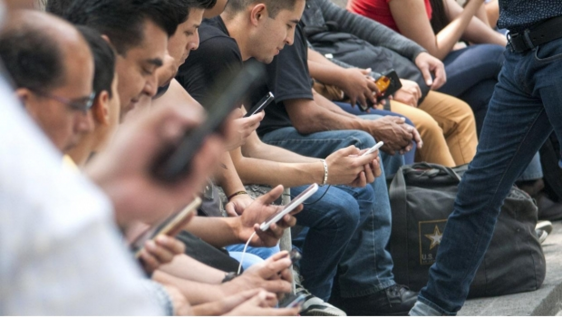 ¿Te duele la cabeza? Tu celular podría ser el responsable