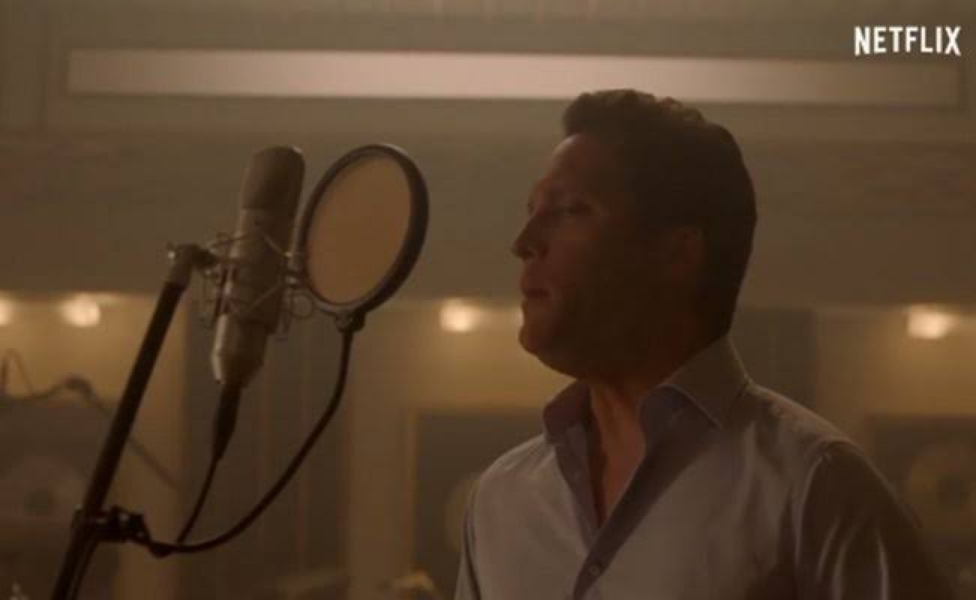Luis Miguel: La Serie presenta a un Diego Boneta gordito