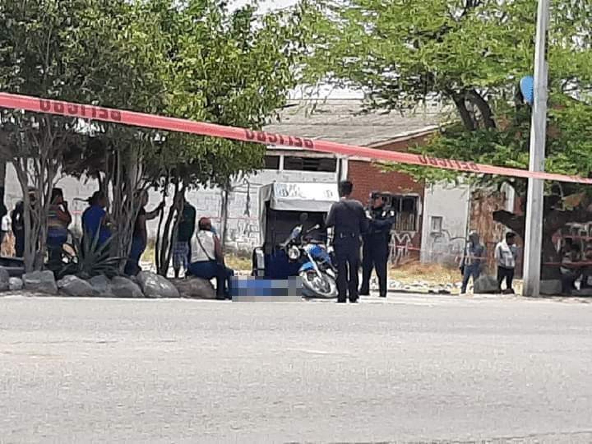 Asesinan a balazos a un mototaxista en Xoxocotla