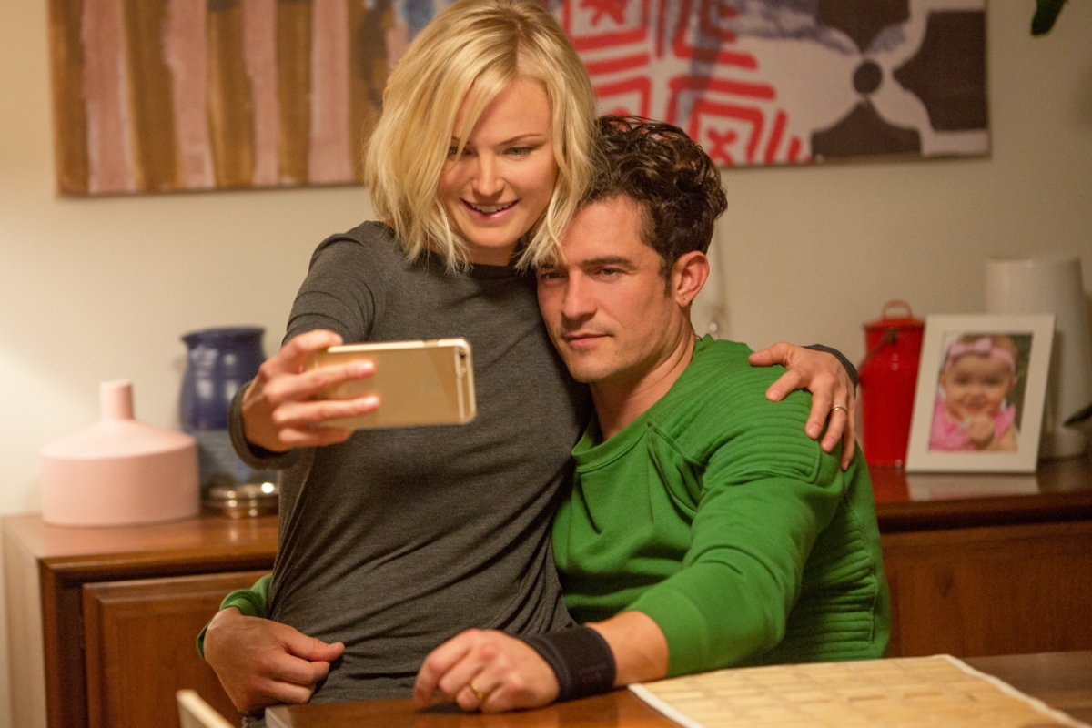 Mira el tráiler de Easy, la nueva serie de Netflix con Orlando Bloom, Aislinn Derbez y Mauricio Ochmann