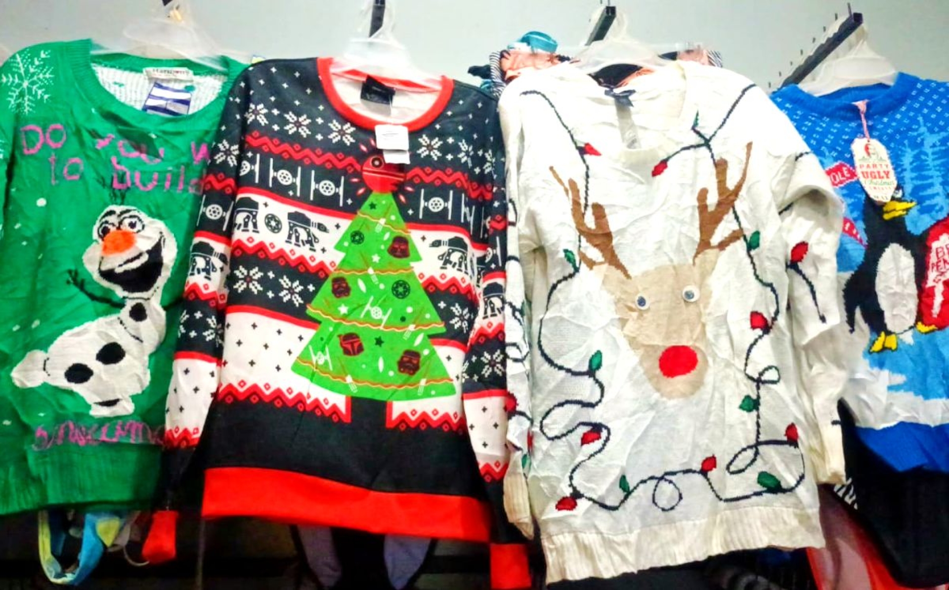 Descubre la historia y encanto de los 'ugly sweaters navideños'