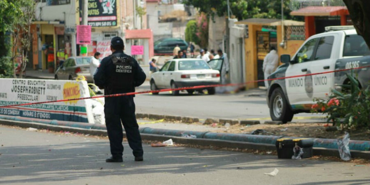 Asesinan a un hombre a balazos, en Civac