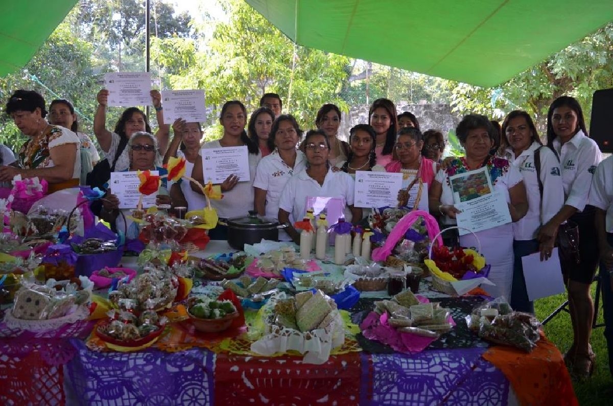 Clausura Ayuntamiento de Yautepec curso de comida mexicana y dulce artesanal