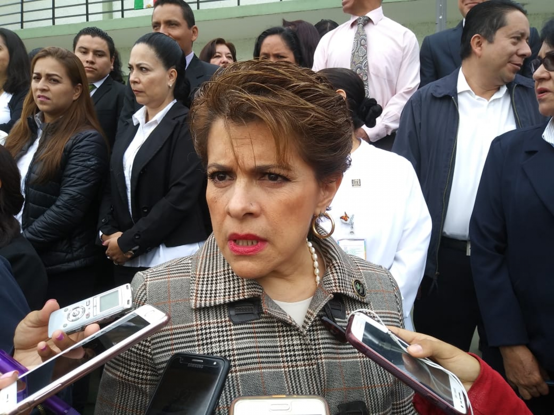 Concluyen contratos de compra y distribución de medicamentos