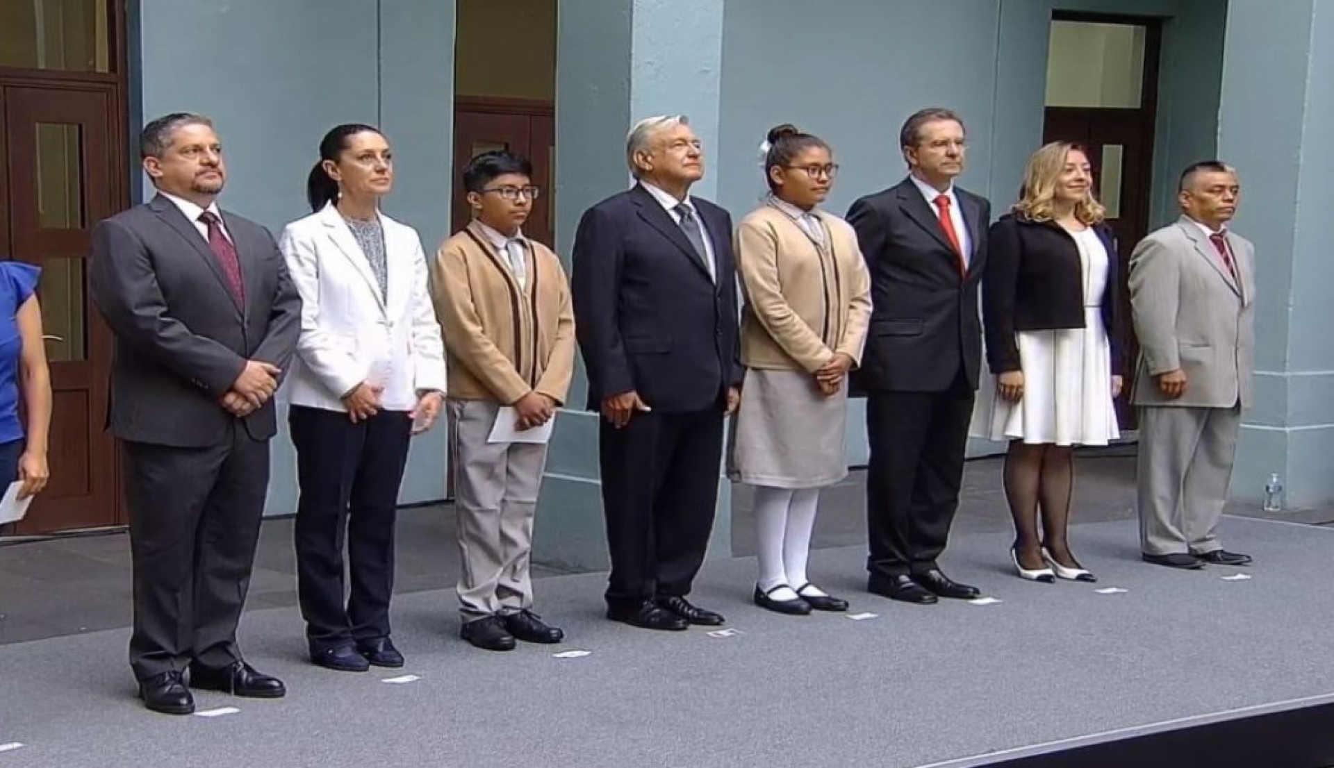 AMLO inaugura inicio del ciclo escolar en escuela de CDMX