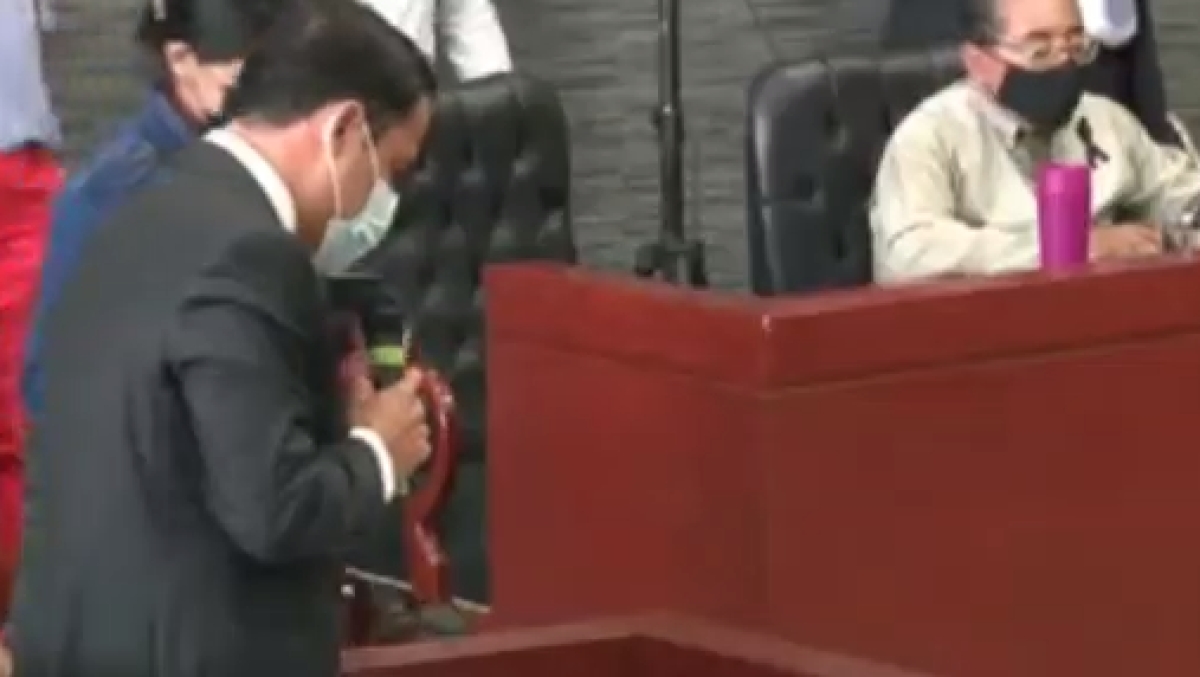 El PRI intentó nombrar diputado a Roberto Yáñez Moreno