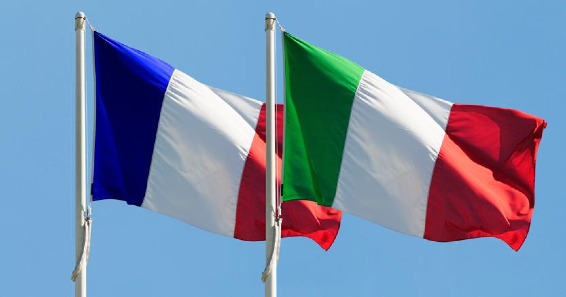 Francia e Italia niegan uso de espacio aéreo a EU contra Irán