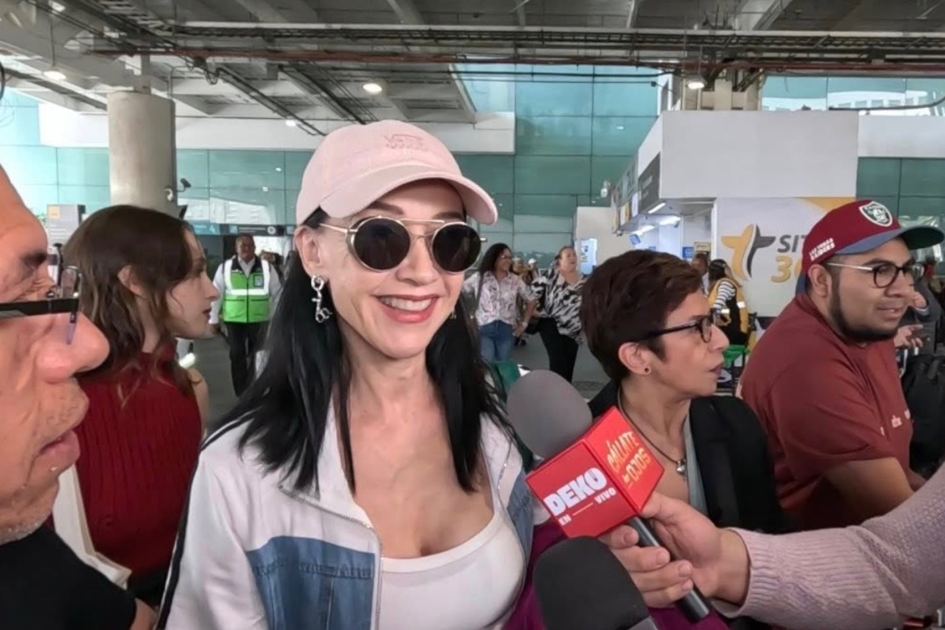 Susana Zabaleta enfrenta abucheos de la prensa tras polémica con Ricardo Pérez