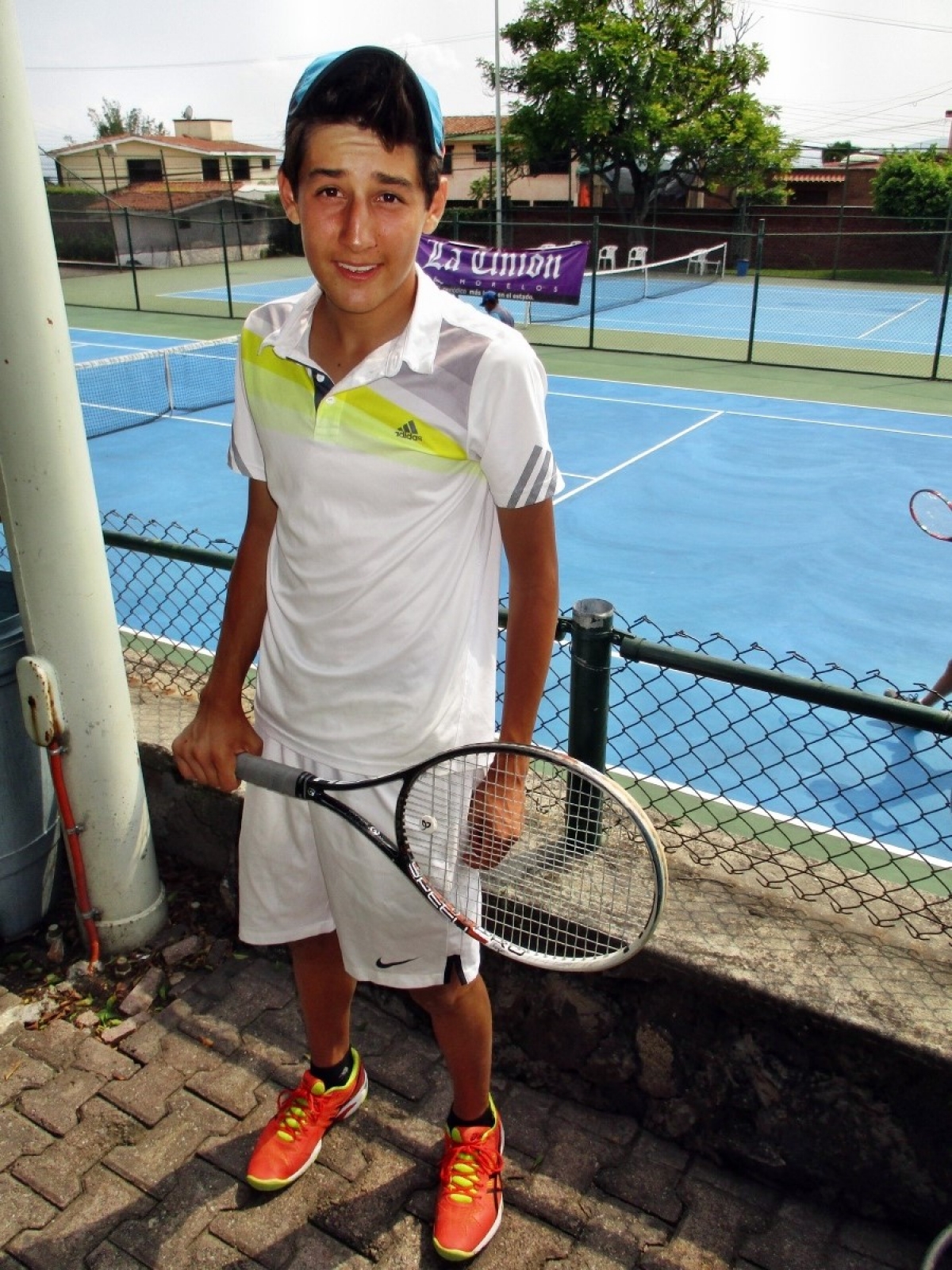 Emiliano Elizarrarás, campeón del Torneo Bar-BQ de tenis