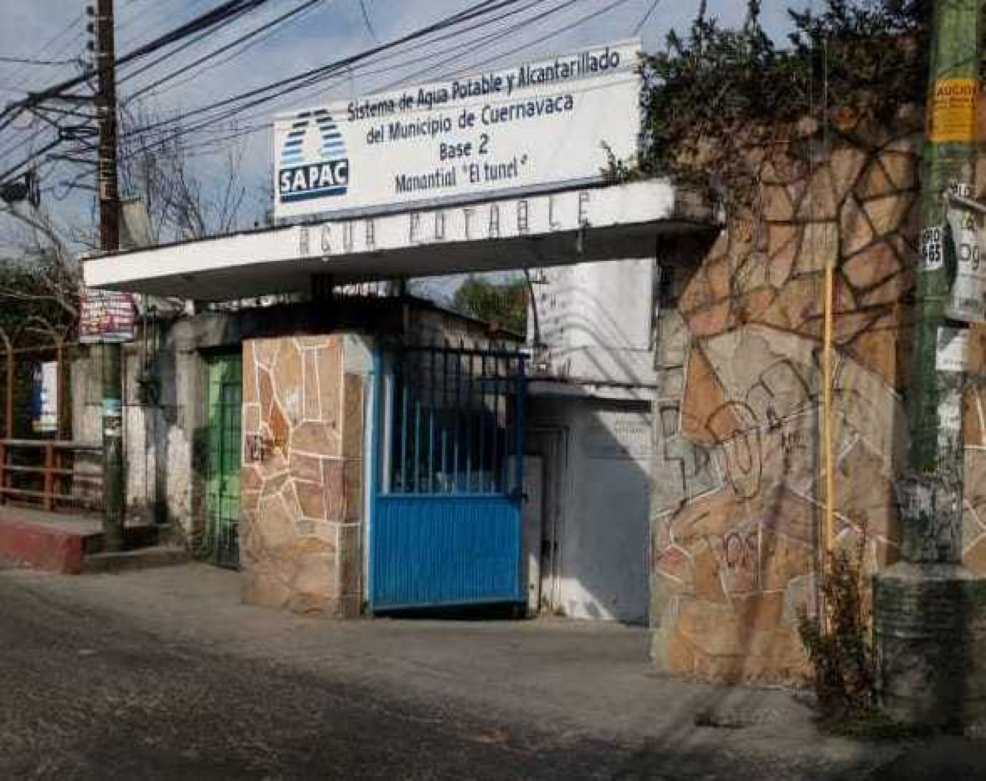 Disparan contra instalaciones del SAPAC, en la colonia Miraval