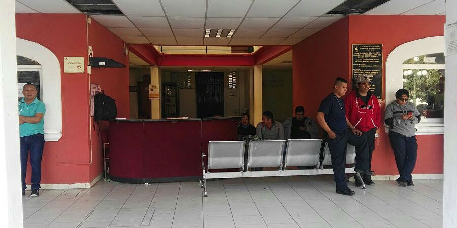 De nueva cuenta, toman policías de Puente de Ixtla la presidencia municipal