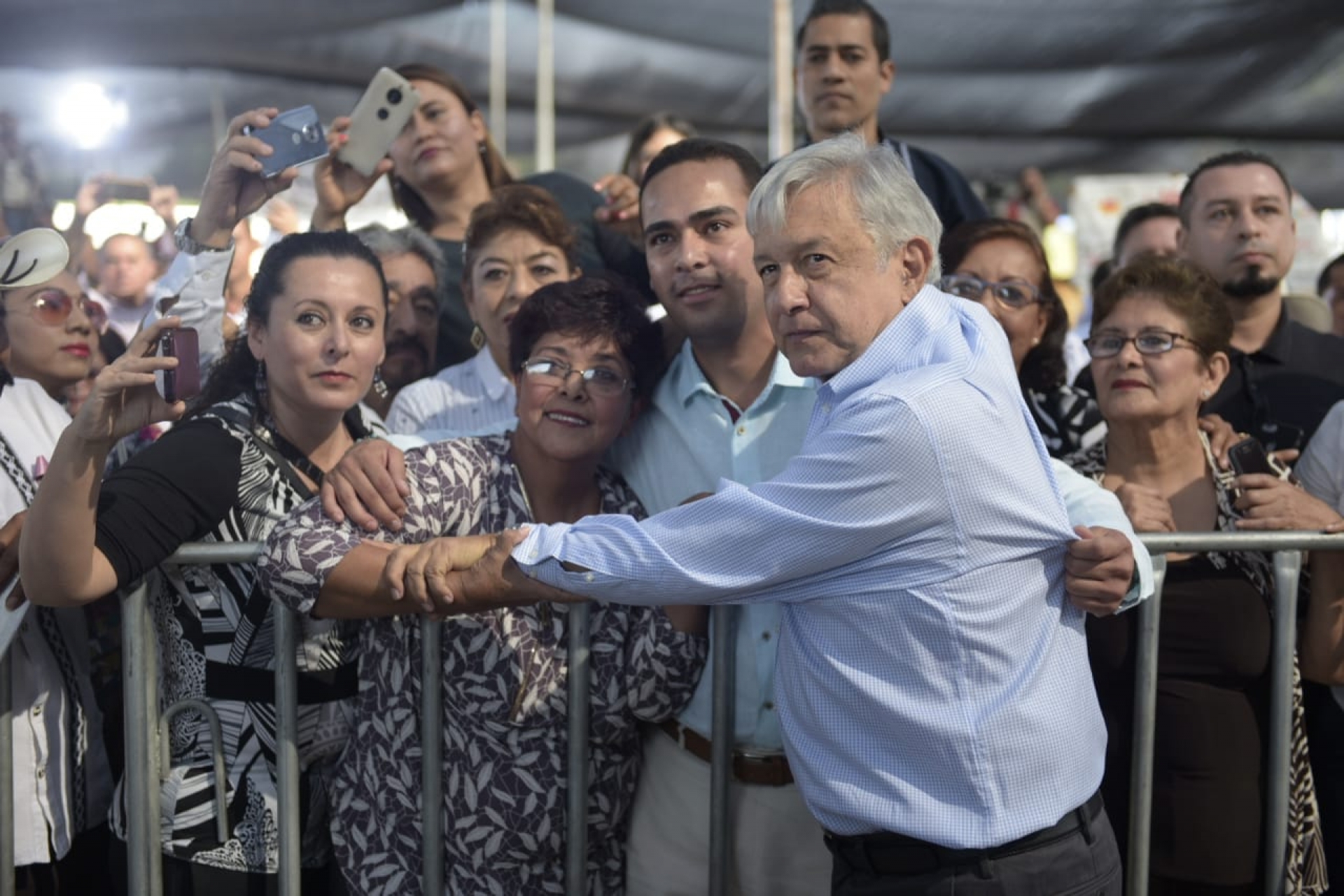 El 89% de los mexicanos respalda el plan de AMLO contra el 'huachicoleo'