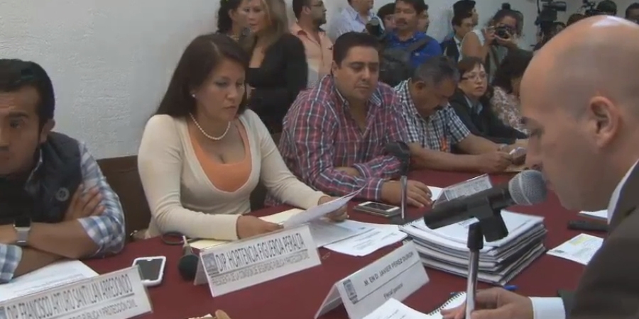 Rinde informe el titular de la FGE ante el Congreso local sobre el 'Caso Tetelcingo'