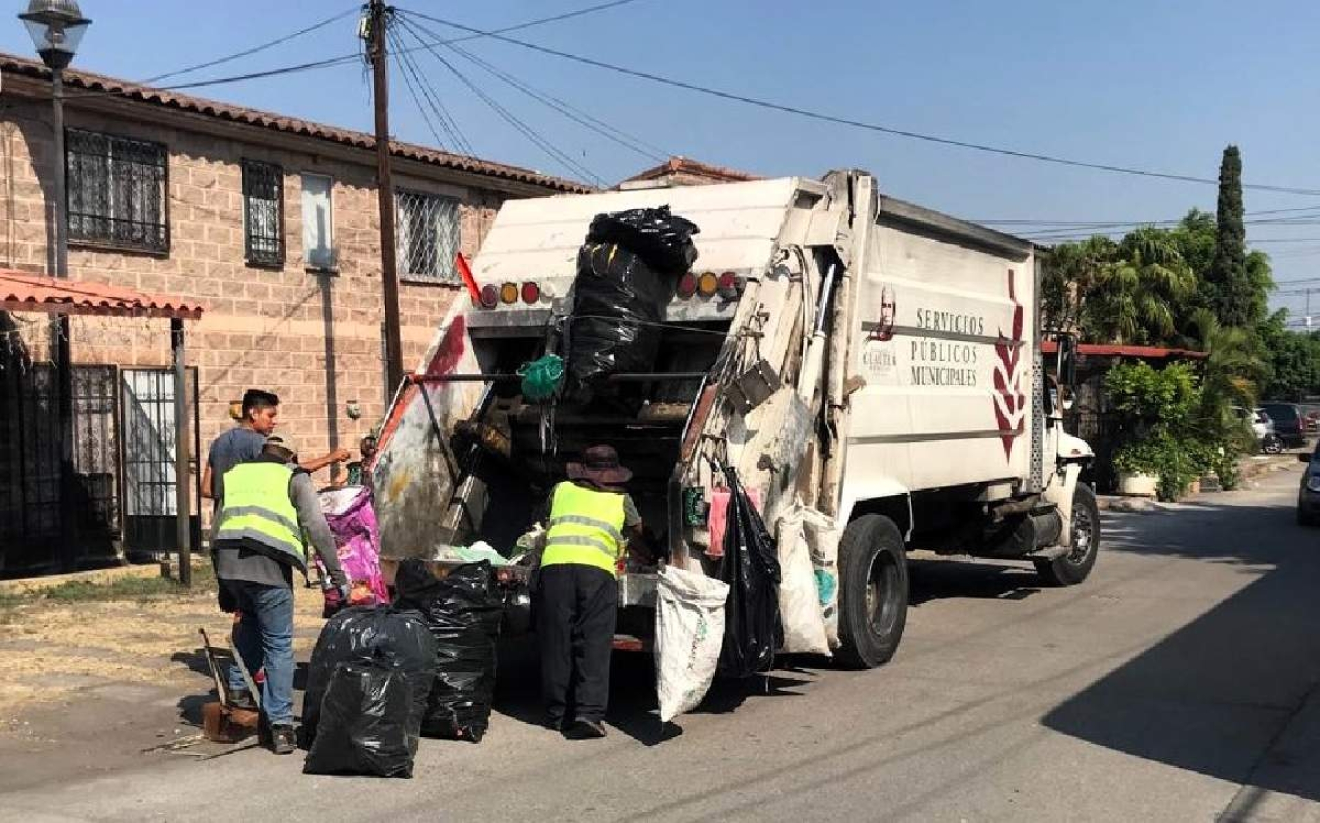 Sin regularizarse, servicio en el relleno sanitario de Cuautla tras incendio