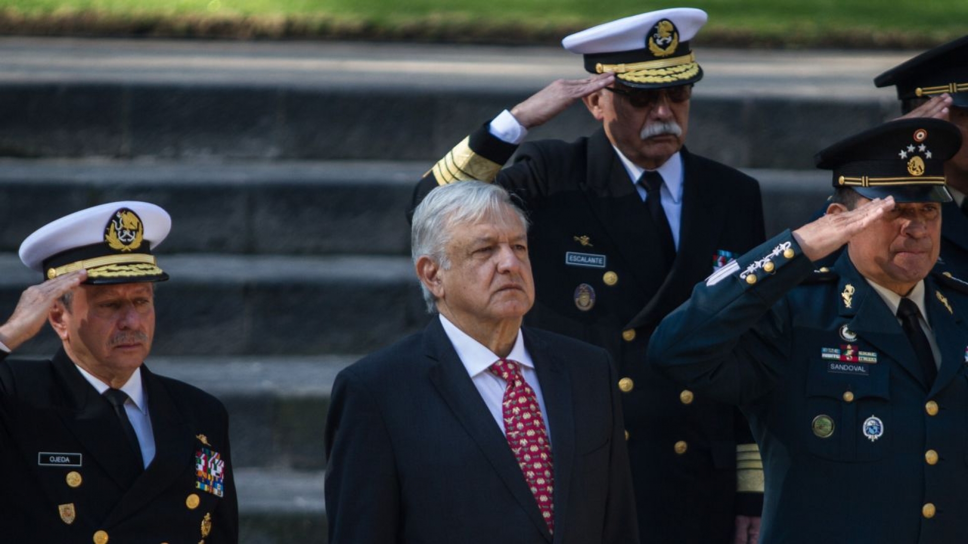 Marina, Ejército y el presidente, en quienes más confían los mexicanos