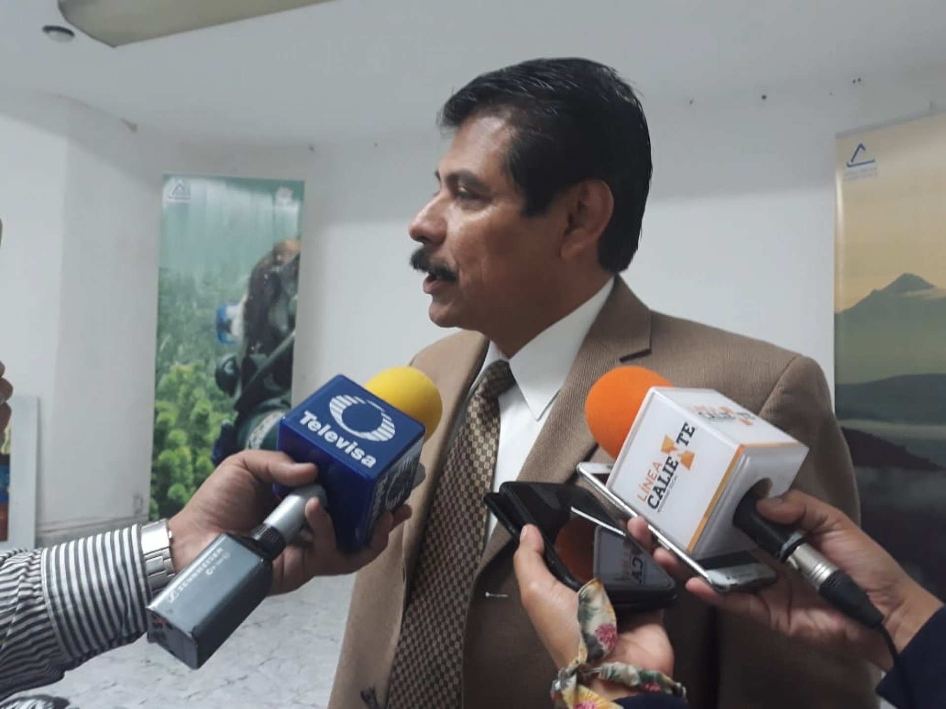 Alertan sobre riesgo de que hospitales se queden sin medicamentos