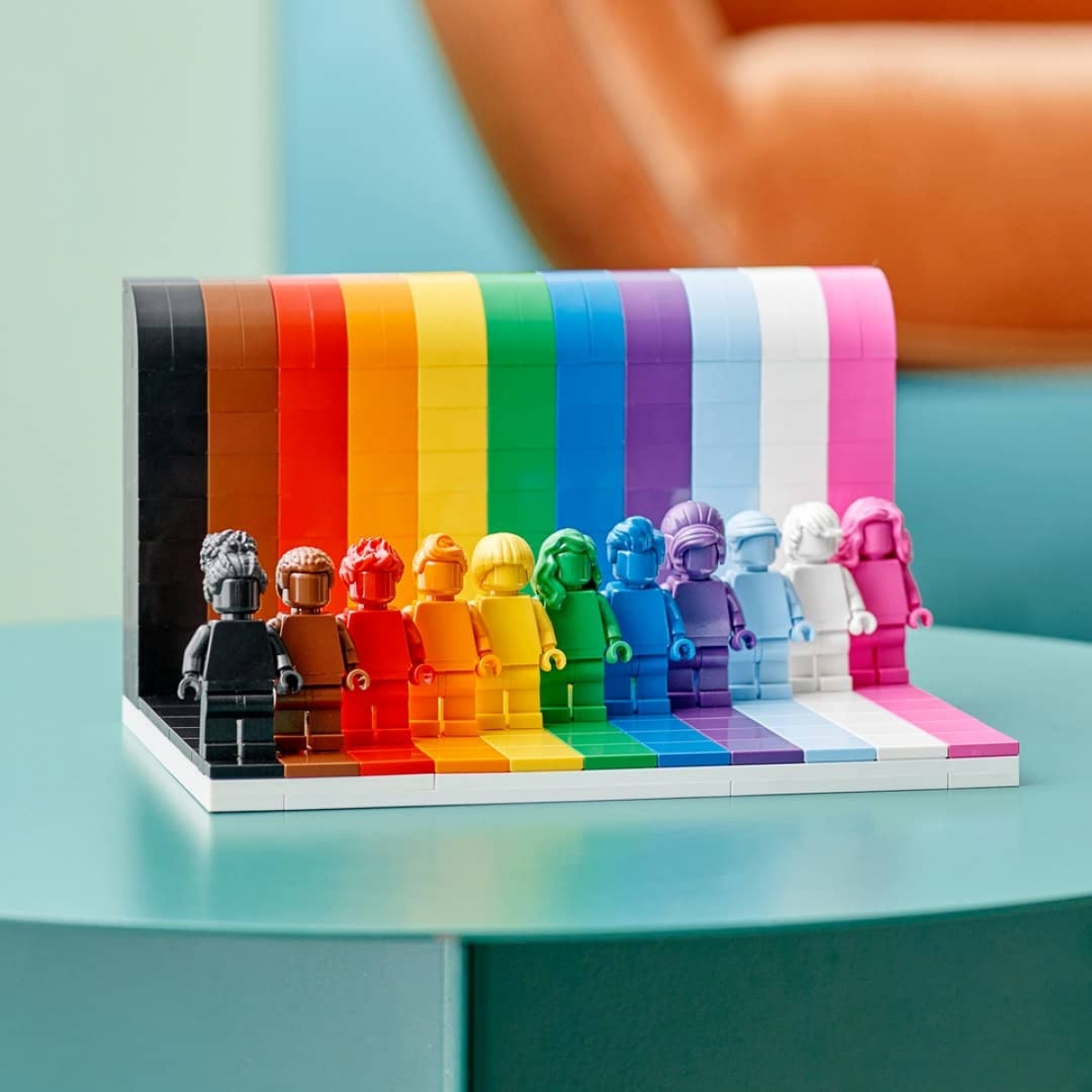LEGO lanza nuevo set en el que incluye a la comunidad LGTBQIA+