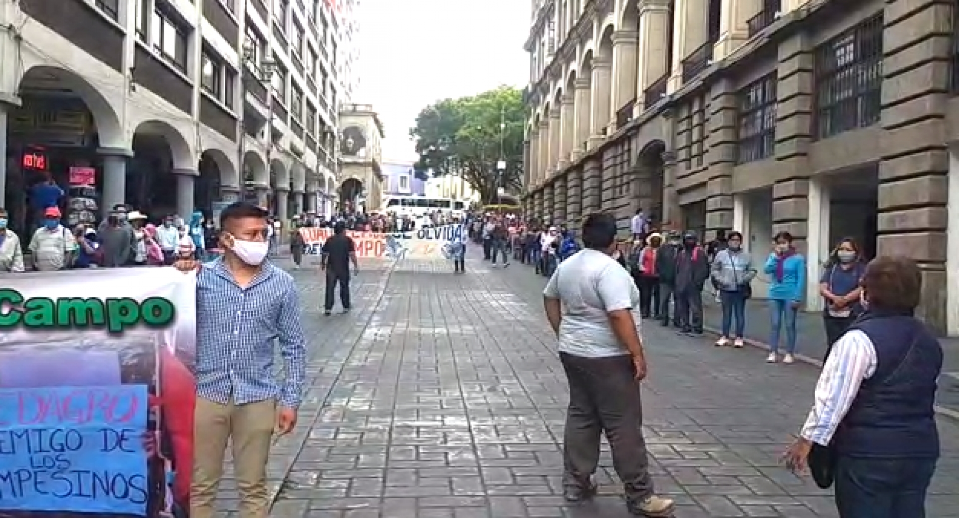 Se manifiestan antorchistas en Cuernavaca; demandan apoyos para el campo