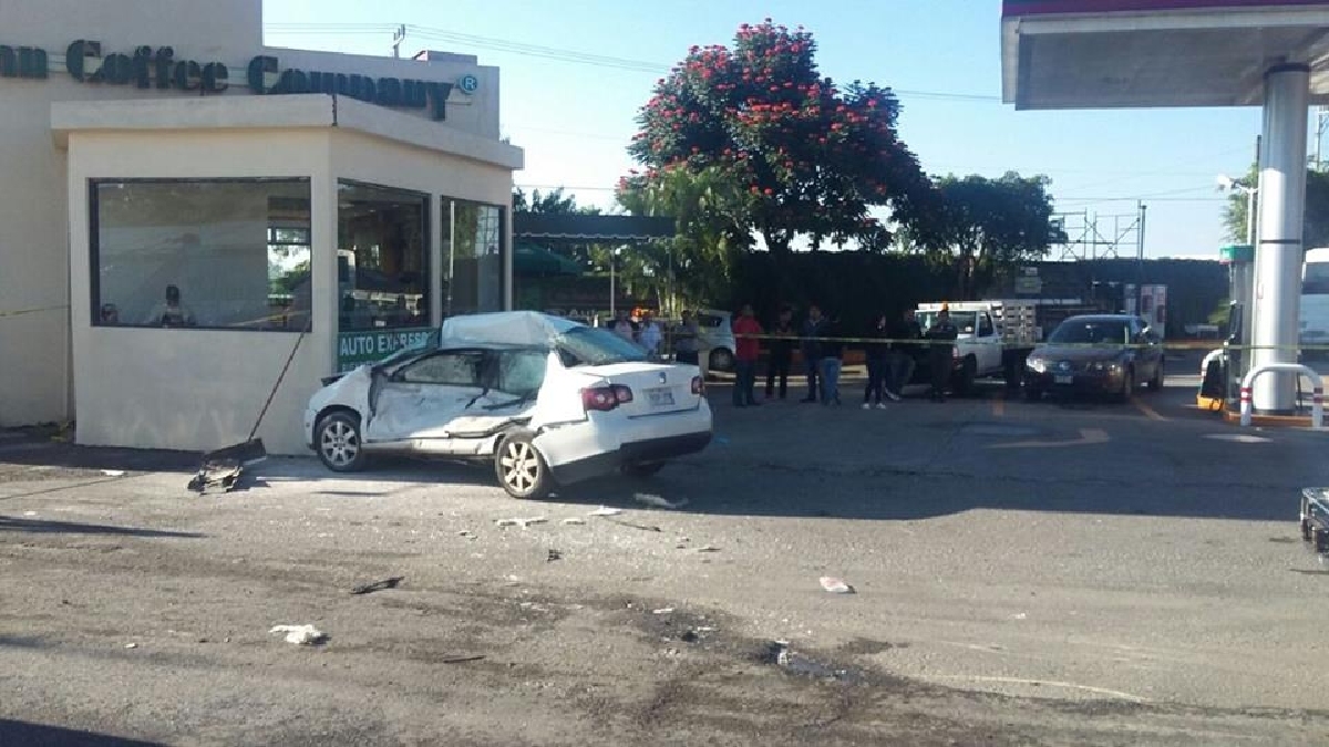 Una mujer falleció tras volcar el auto en el que viajaba