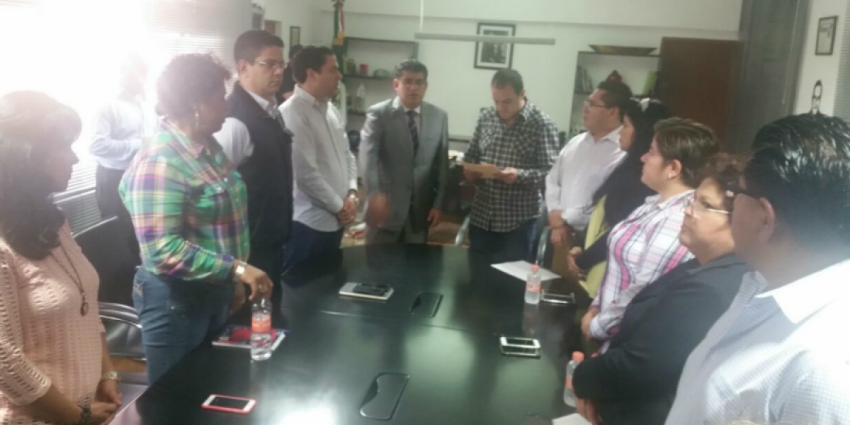 Renuncia Samuel Sotelo a la Secretaría del Ayuntamiento de Cuernavaca; en su lugar designan a Guillermo Arroyo