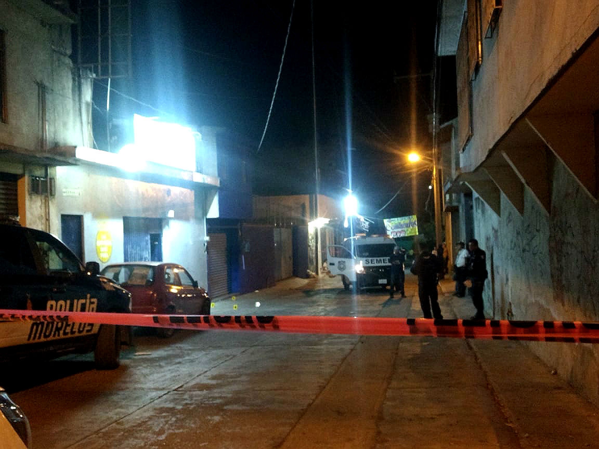 Asesinan a balazos al dueño de un bar, en Tejalpa