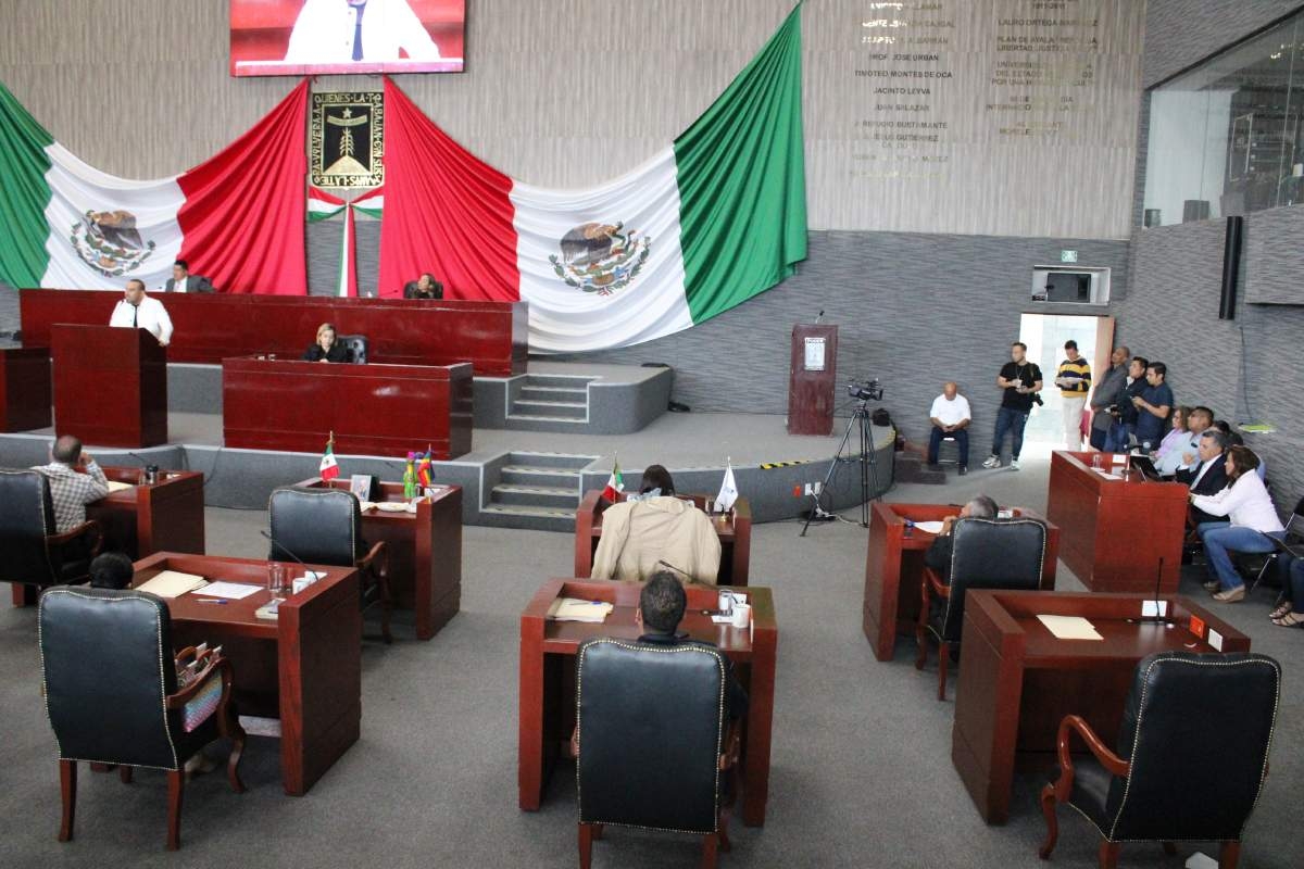Convierten diputados actividad legislativa en una burla