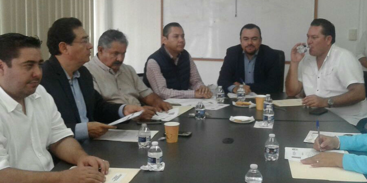 Asegura diputado que sí se creará el fondo de apoyo a damnificados