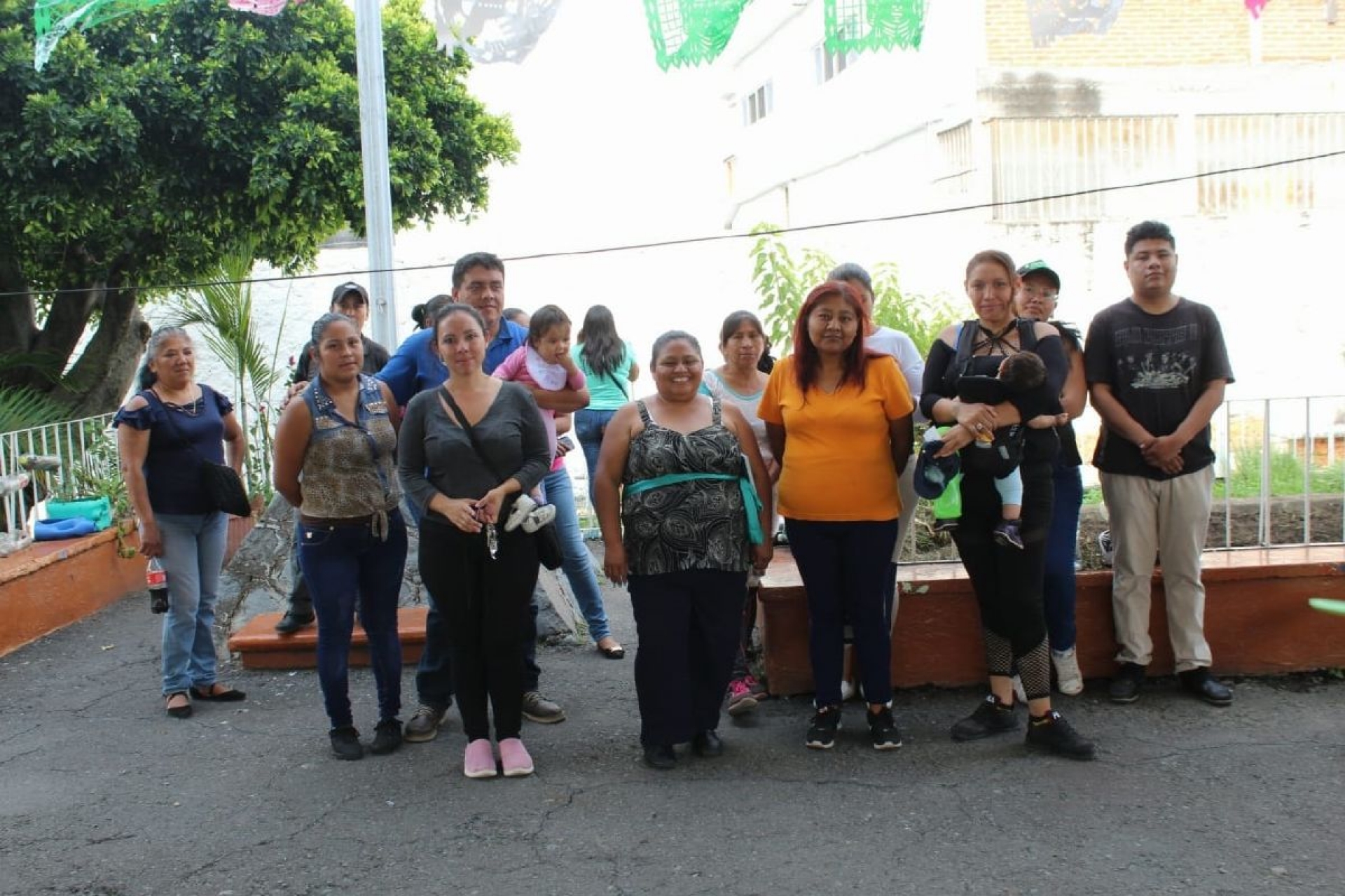 Protestan contra fusión de grupos en escuelas