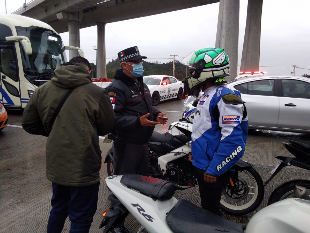 Implementan operativo 'Motocicleta y Casco Seguro' en carretera México-Cuernavaca