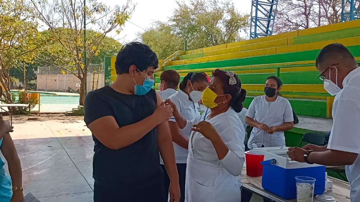 Baja, la respuesta de jóvenes de 18 a 29 años para refuerzo anticovid