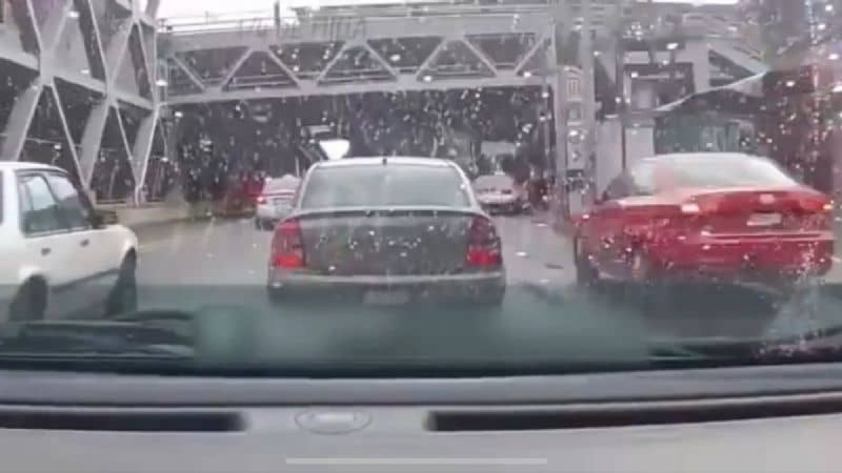 Conductor graba modus operandi de los "montachoques" en la CDMX