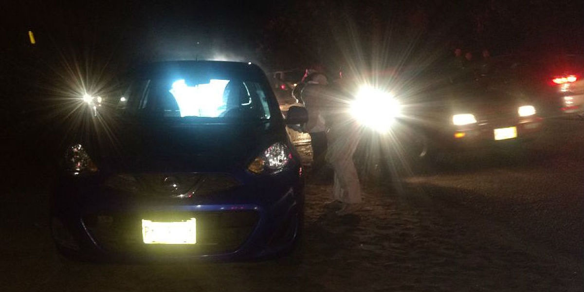 Fallece hombre de un disparo en la cabeza, a bordo de automóvil, en Tepoztlán