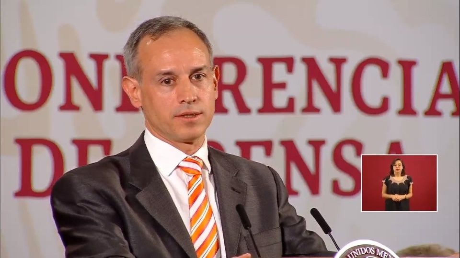 Lopez-Gatell pide evitar las fake news y consultar fuentes oficiales