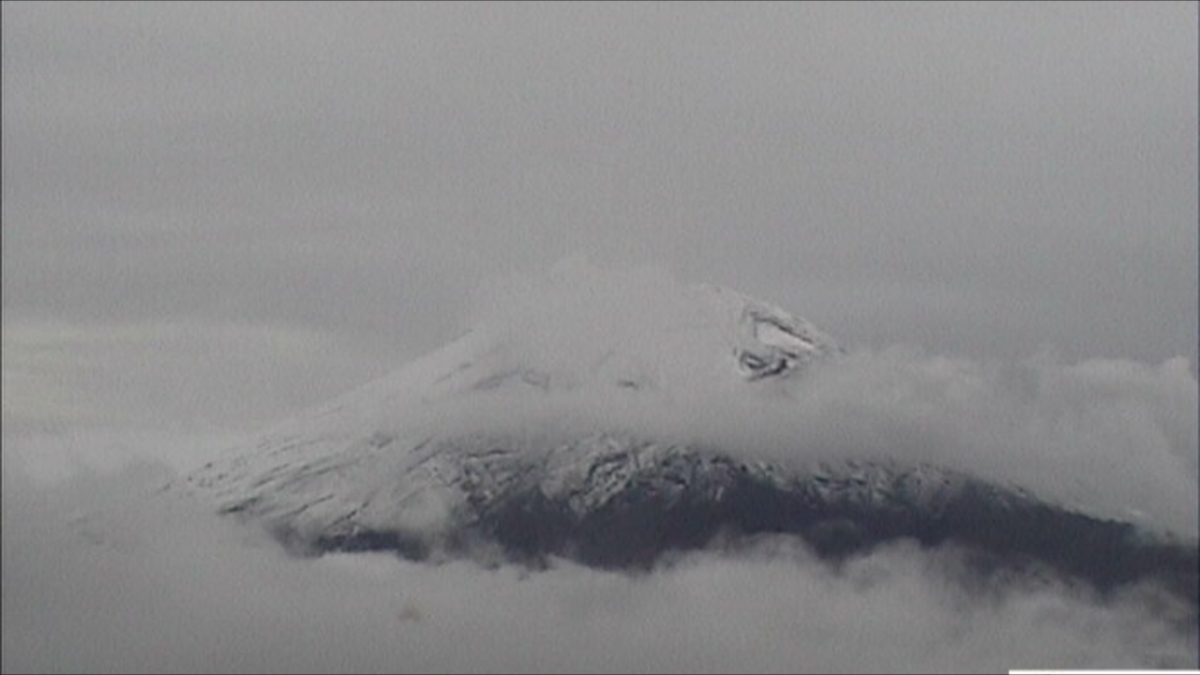 Restringen acceso al Popocatépetl por caída de nieve