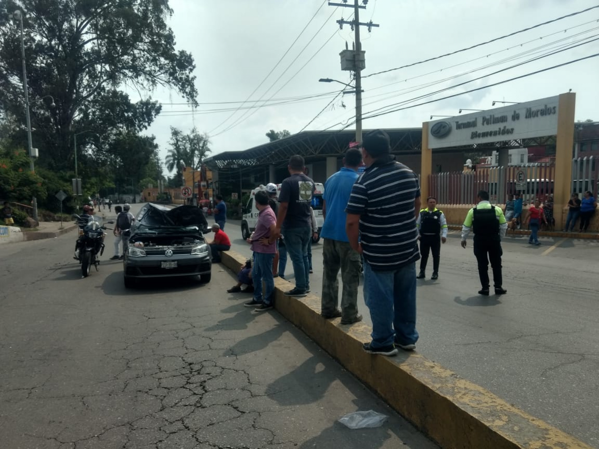 Atropellan a dos mujeres y a un hombre durante una manifestación, en El Vergel