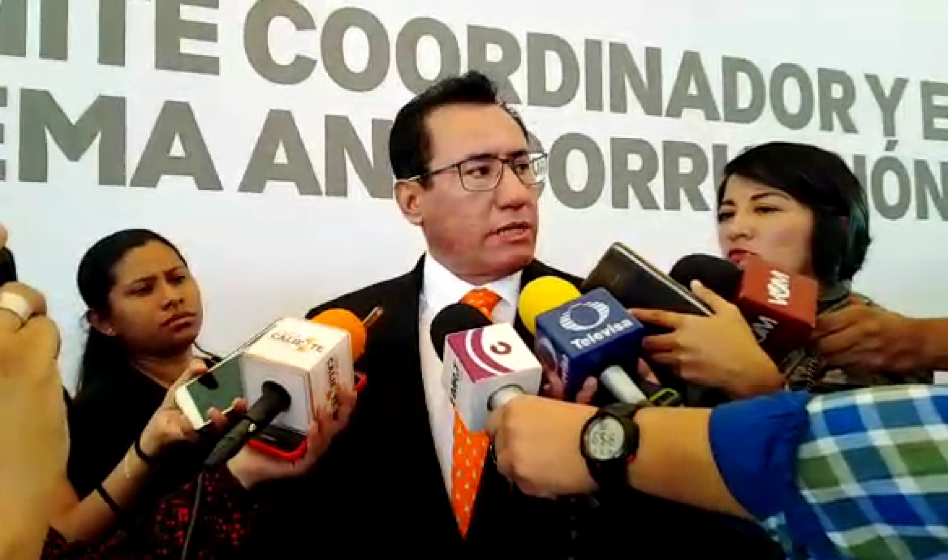 Emite FECC alerta migratoria para localización de ex diputada