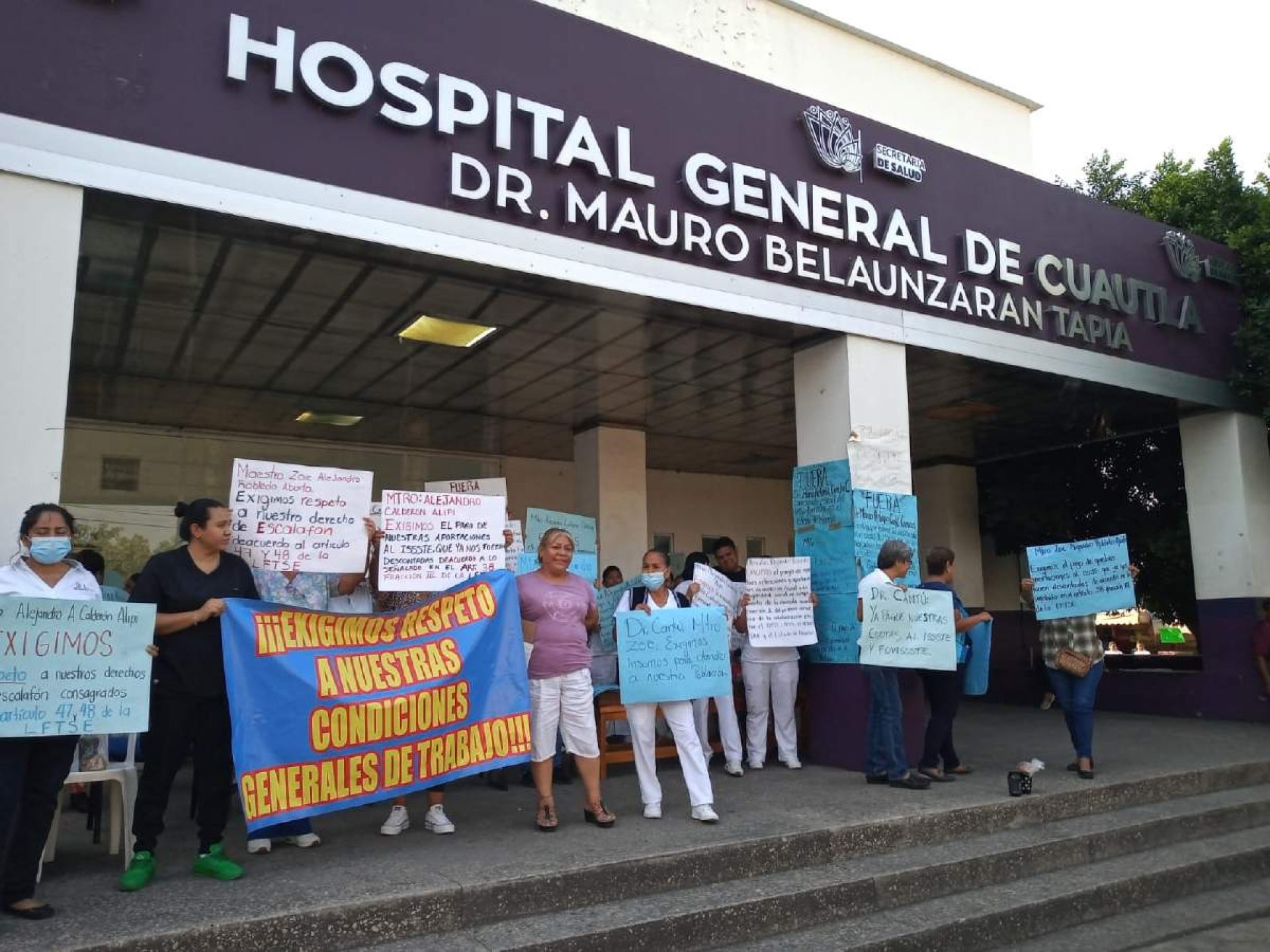 Por quinto día, se manifiestan trabajadores del sector salud