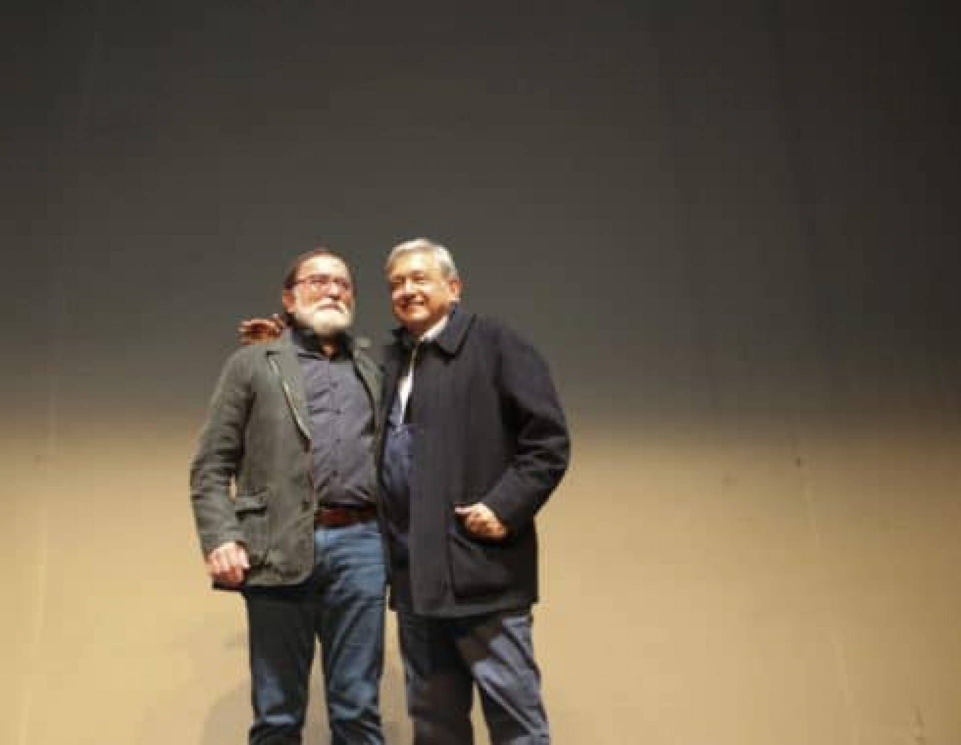 Ya preparan una película sobre la victoria de AMLO