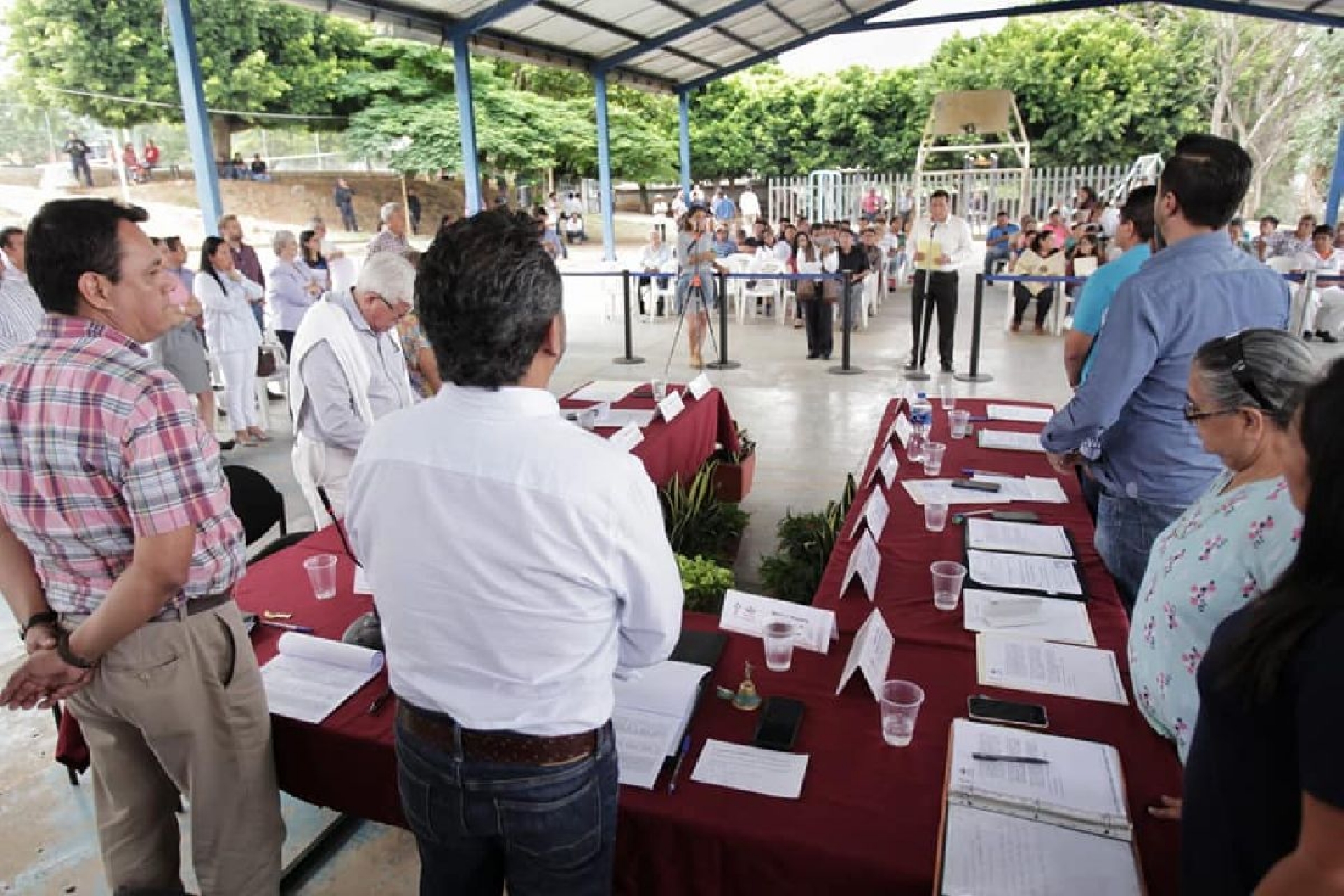 Exigen frenar abusos de policías de tránsito