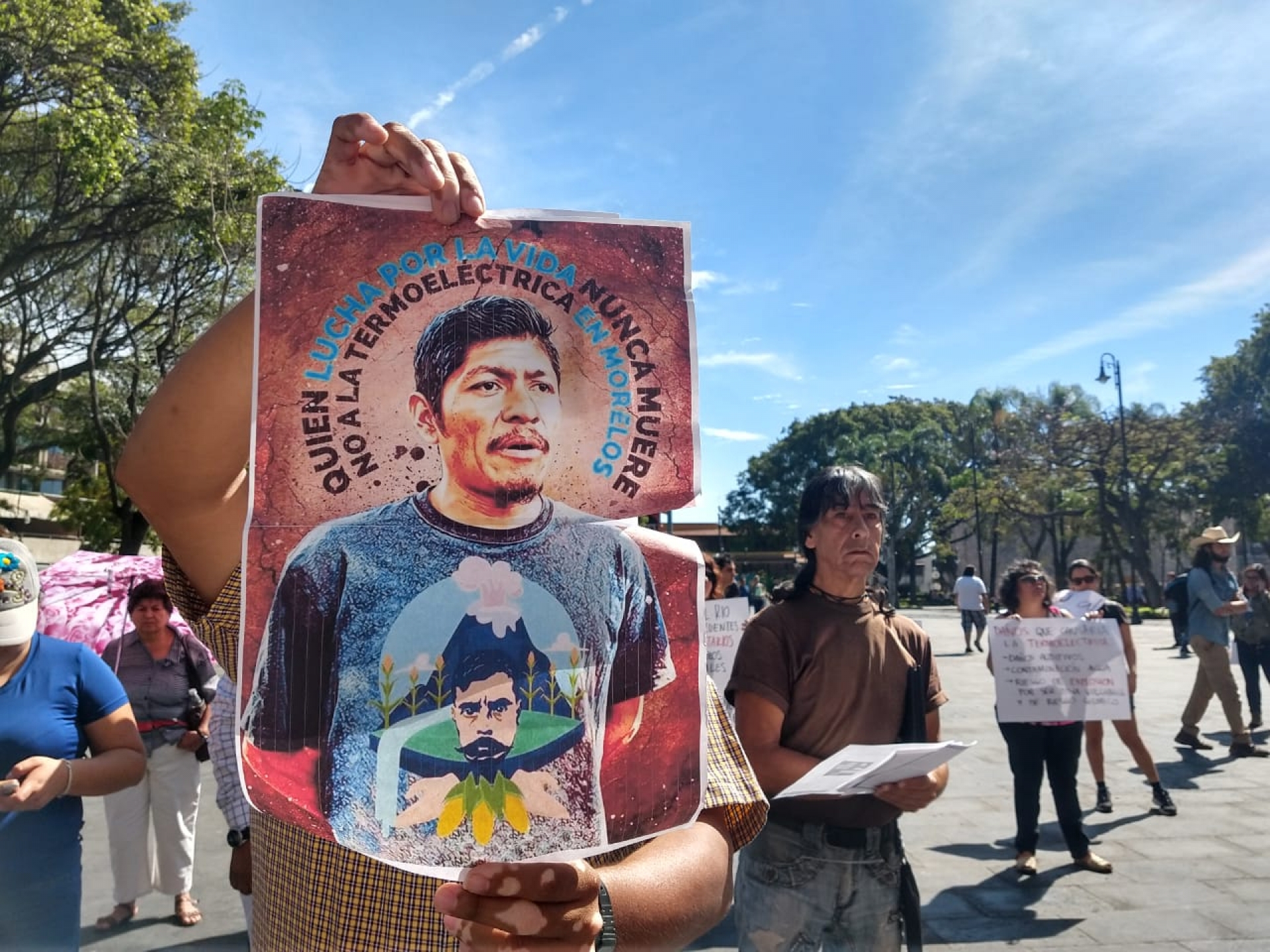 Marchan para exigir justicia por el asesinato de Samir Flores
