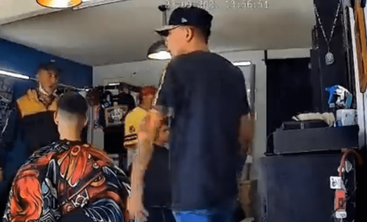 "¡Otra vez yo!" dice asaltante al entrar en una barbería que ya había robado