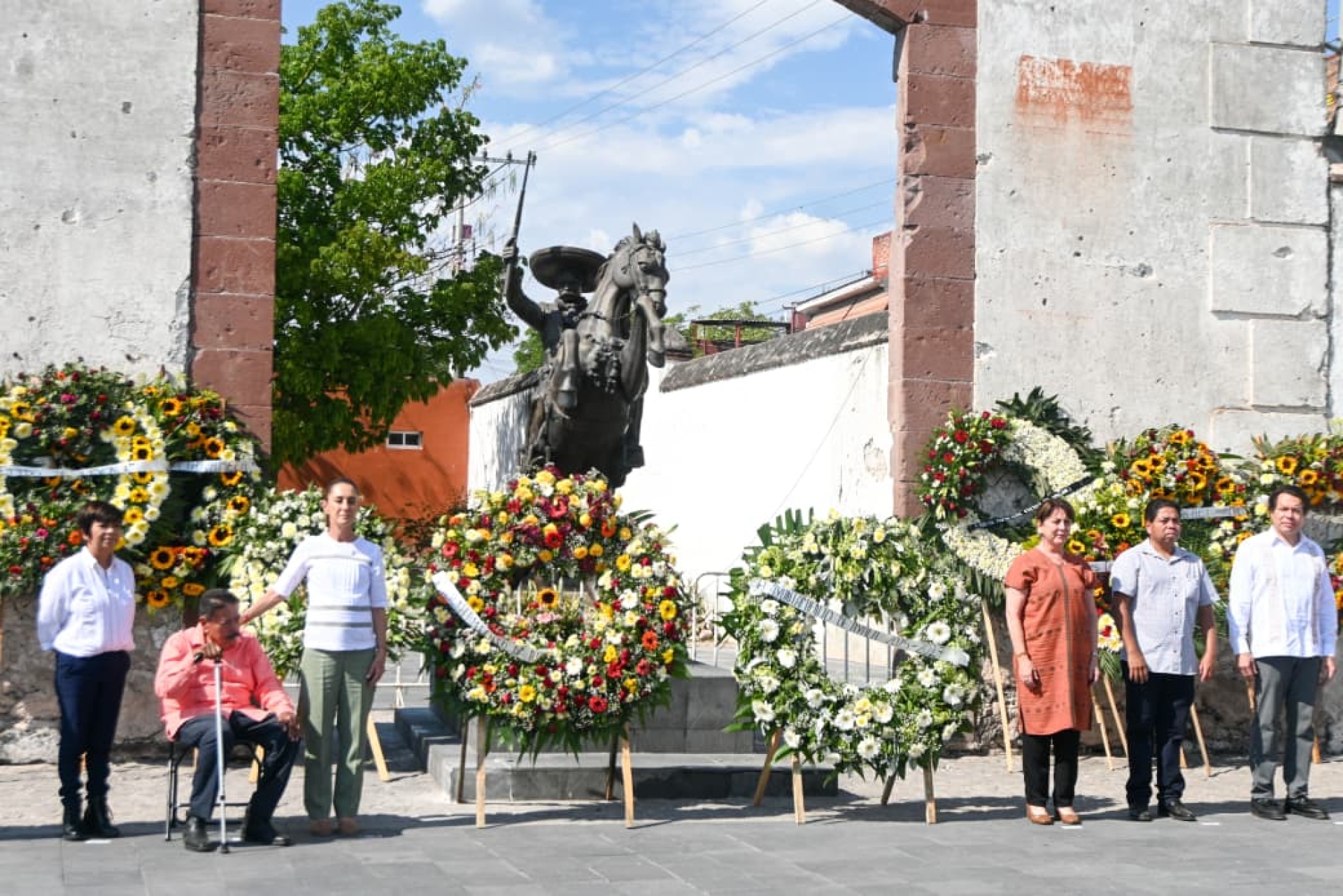 Honran gobiernos de Morelos y México memoria de Emiliano Zapata con acciones de justicia para el campo y sus mujeres