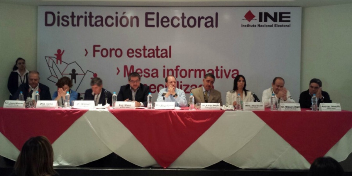 Realiza INE foro sobre distritación electoral